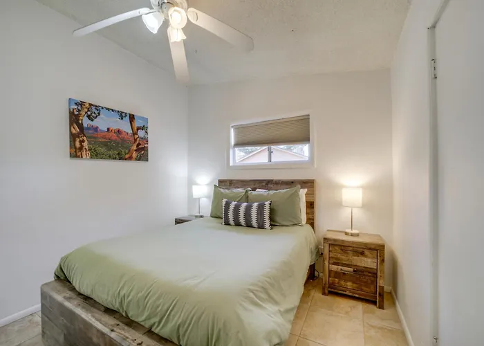 Near Hiking & Golfing: W/ Patio! Casa vacanze Sedona