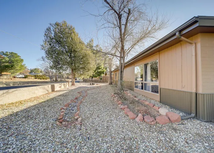 Near Hiking & Golfing: W/ Patio! Sedona
